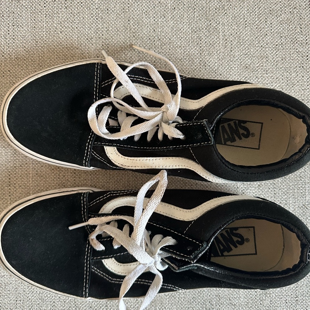 Vans Women’s old skool core sneakers